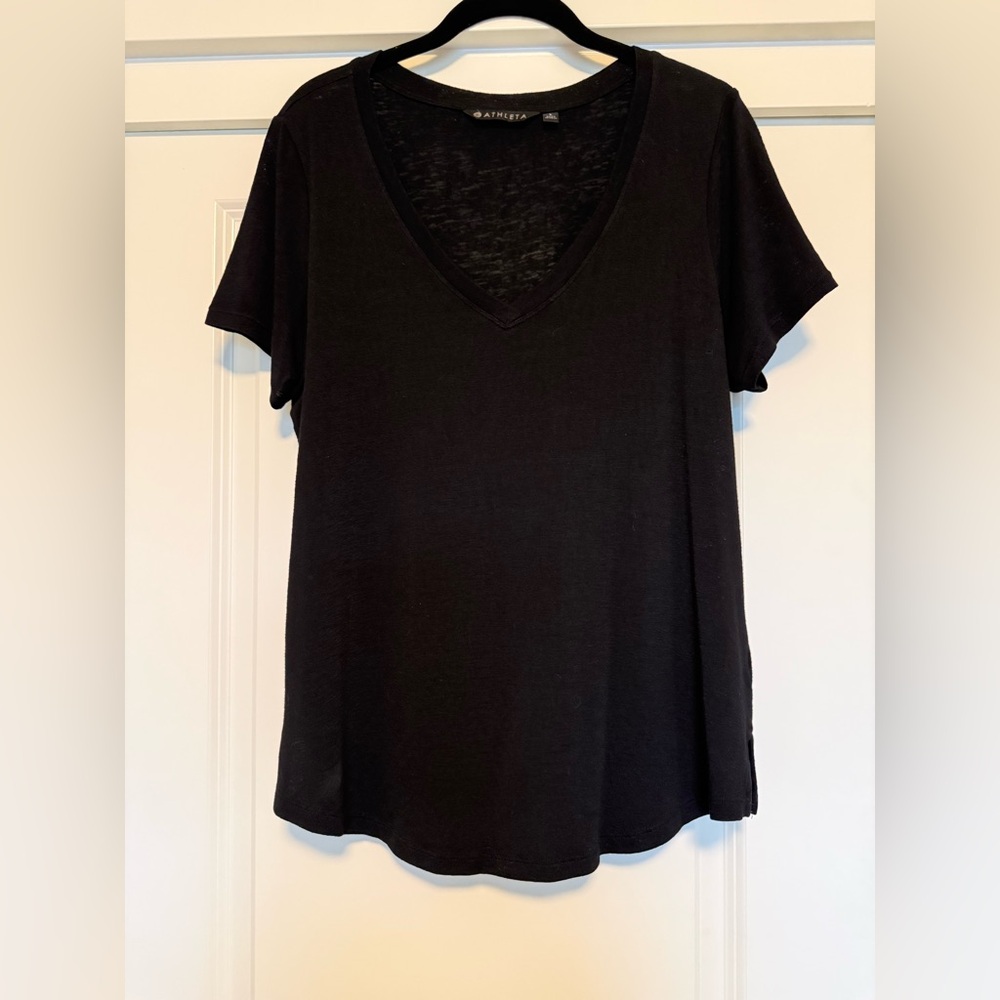 Athleta Black Short Sleeve V-Neck Tee
